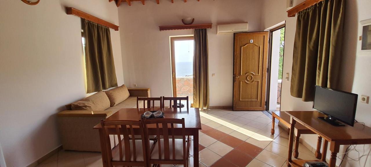 Molivos Castle Apartments Mithimna Bagian luar foto