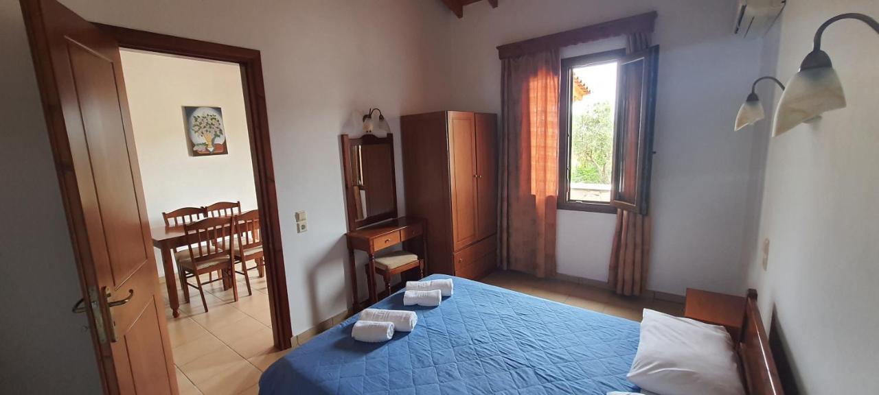 Molivos Castle Apartments Mithimna Bagian luar foto