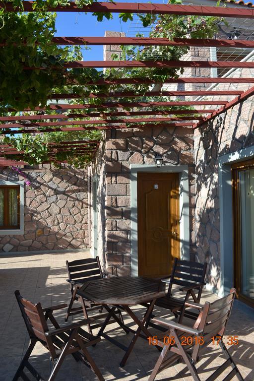 Molivos Castle Apartments Mithimna Bagian luar foto
