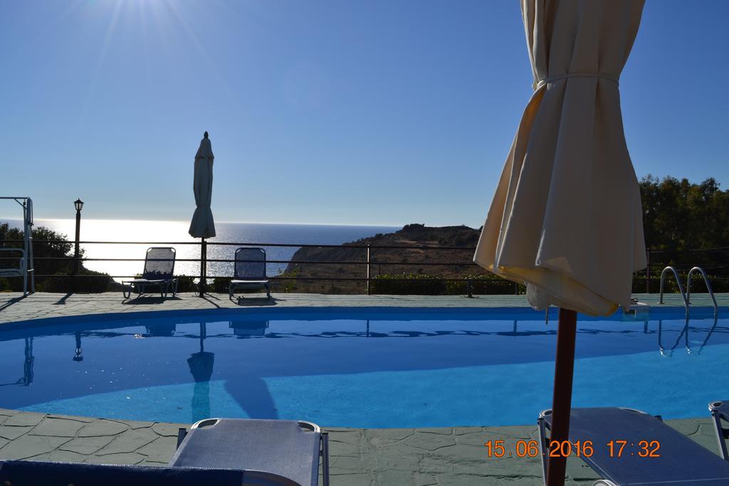 Molivos Castle Apartments Mithimna Bagian luar foto
