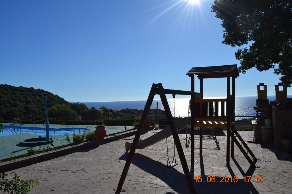 Molivos Castle Apartments Mithimna Bagian luar foto